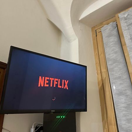 Flat In City Centre Tirano - 10 Minutes From Train Station Екстер'єр фото